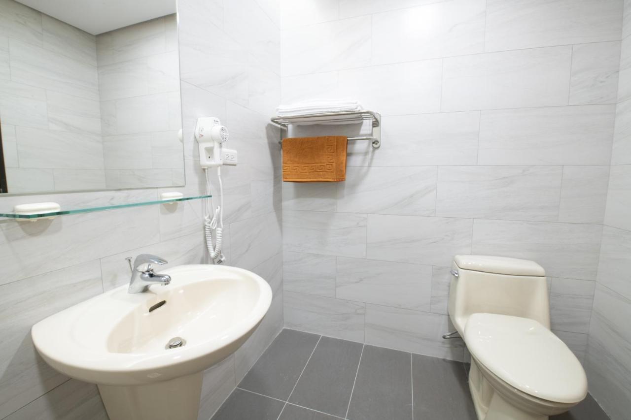 Liann Hotel Taichung Dış mekan fotoğraf