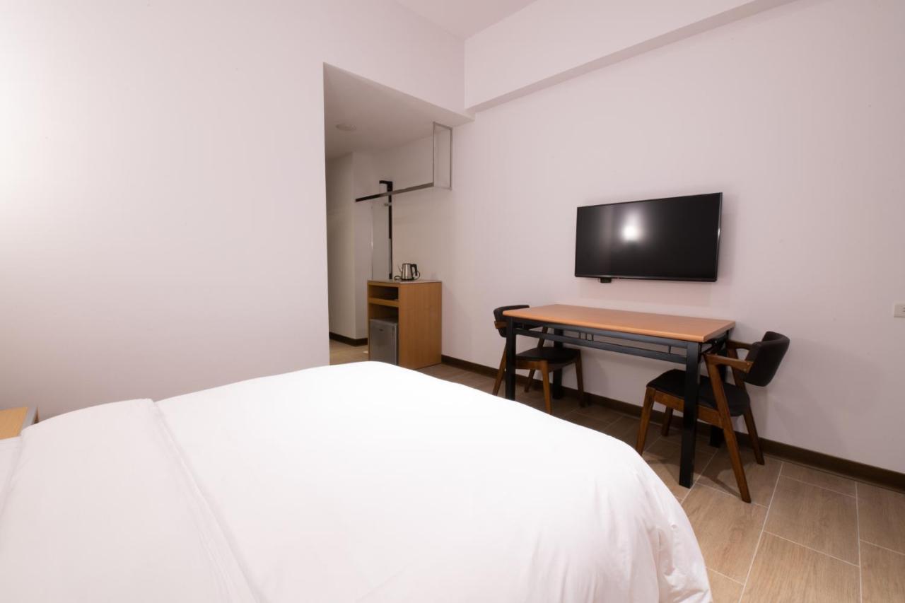 Liann Hotel Taichung Dış mekan fotoğraf