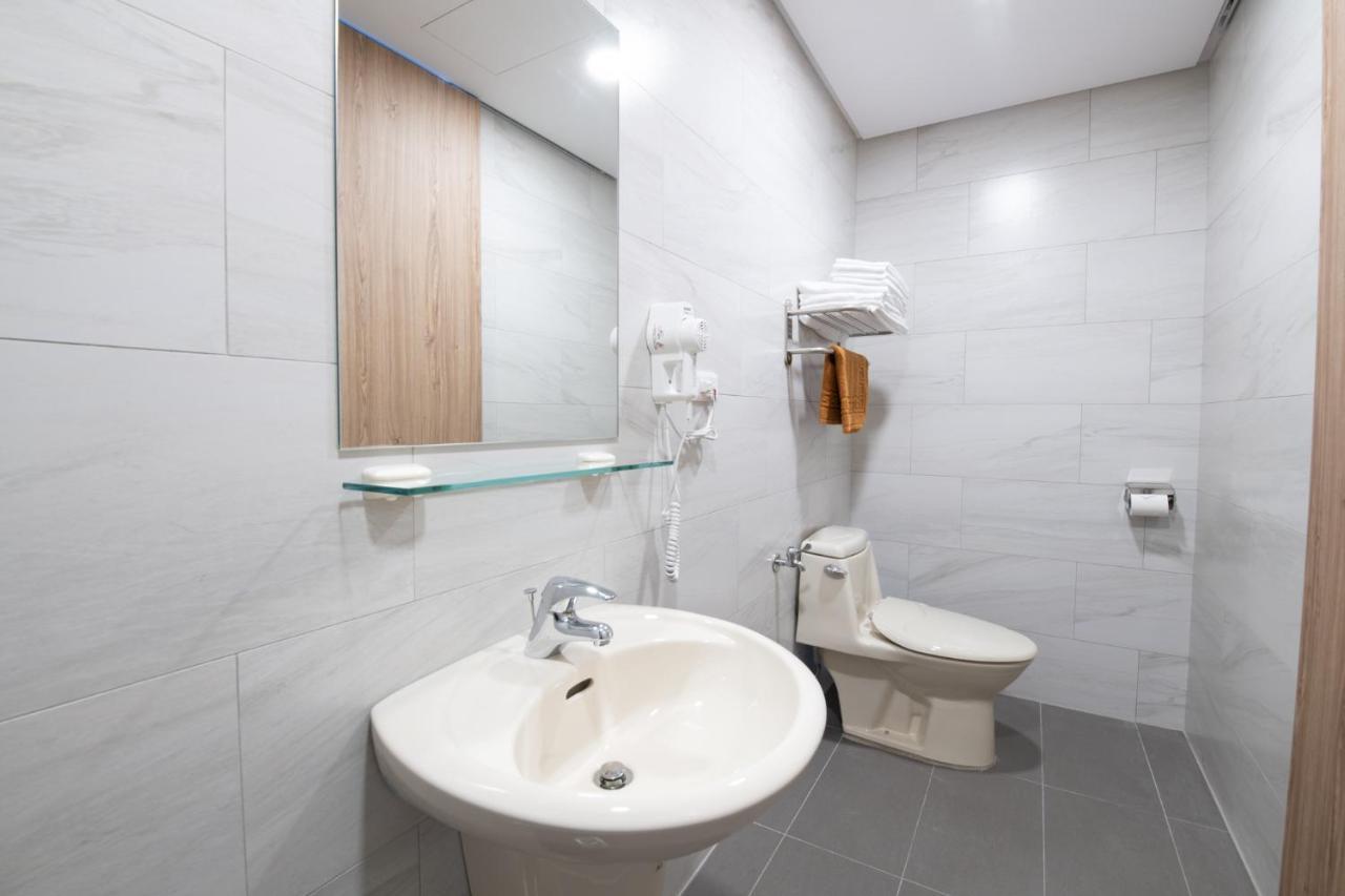 Liann Hotel Taichung Dış mekan fotoğraf