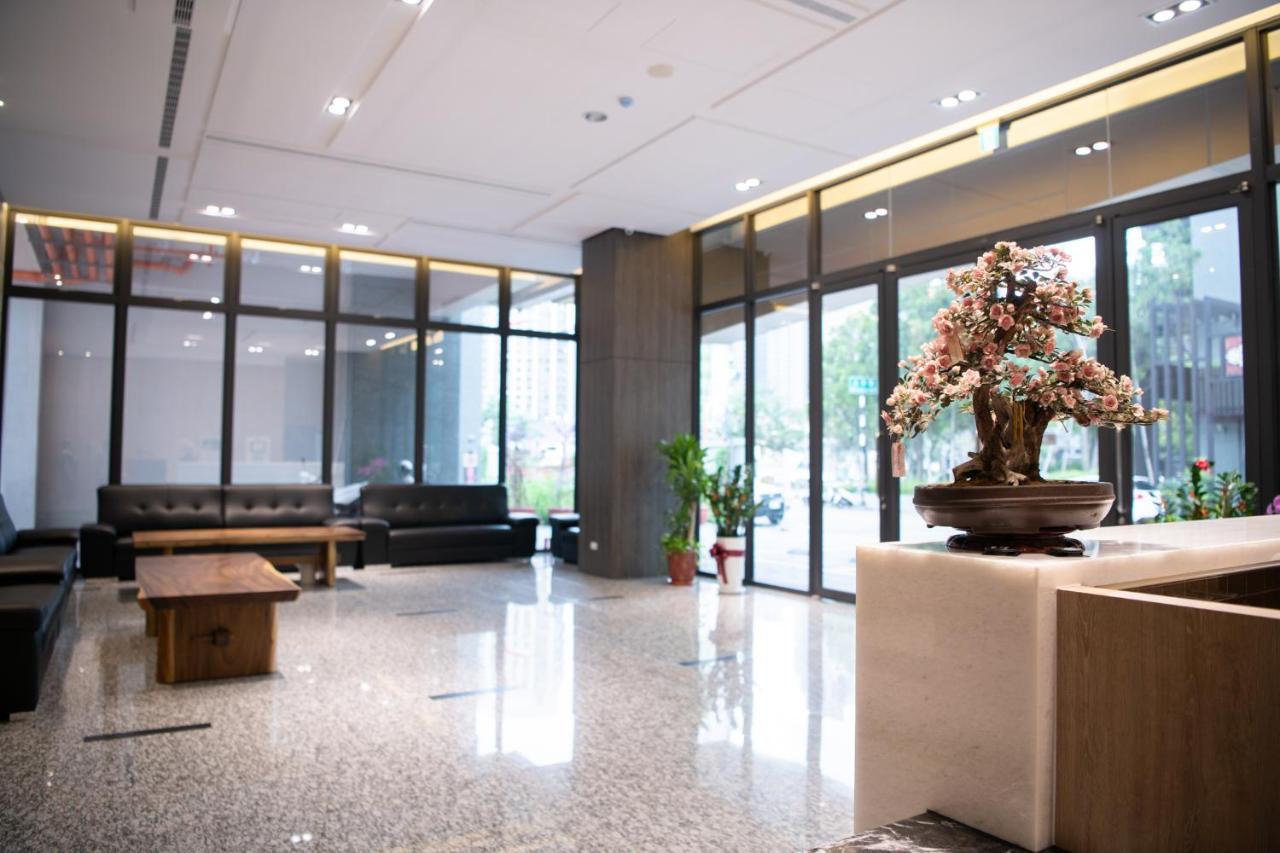 Liann Hotel Taichung Dış mekan fotoğraf